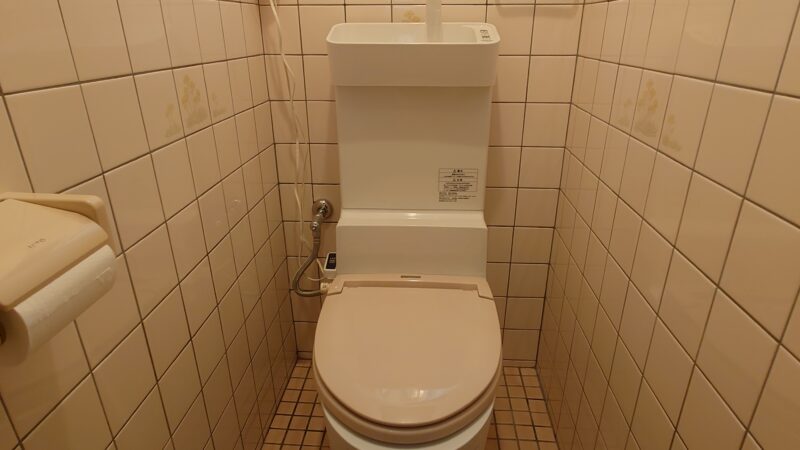 トイレ入替、使用している便座は流用できますよ～。